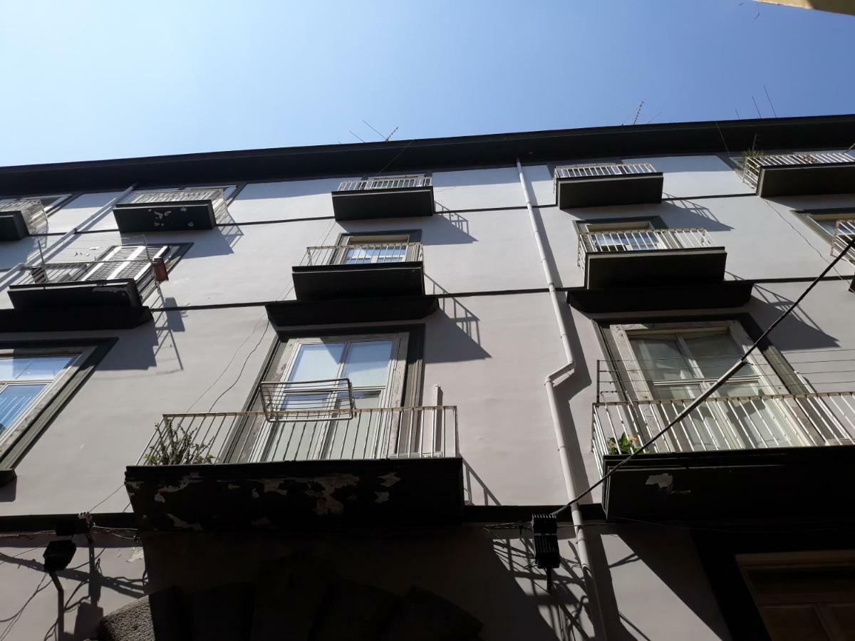 Domus San Biagio 14 Bed and Breakfast Napels Buitenkant foto