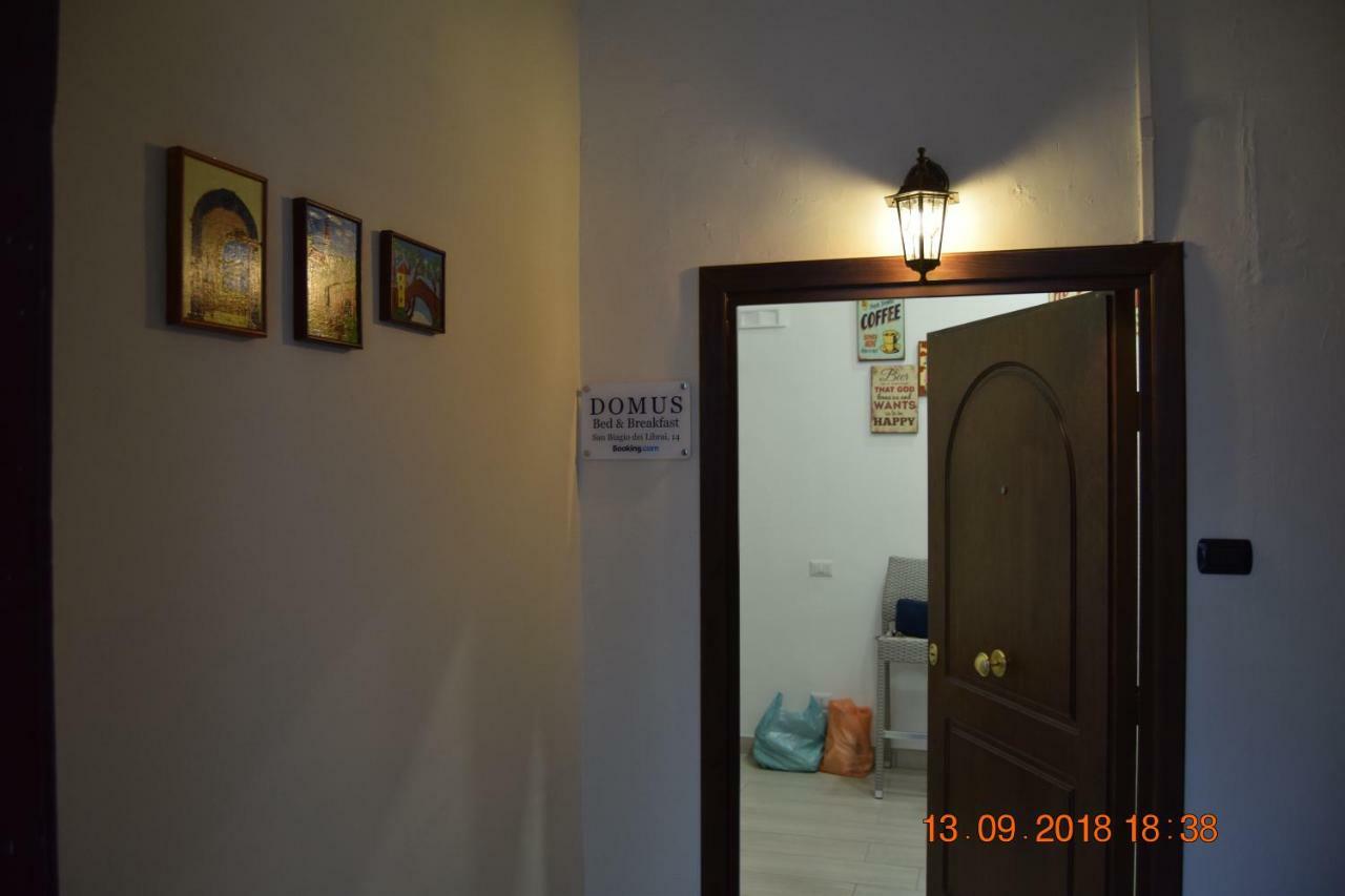Domus San Biagio 14 Bed and Breakfast Napels Buitenkant foto