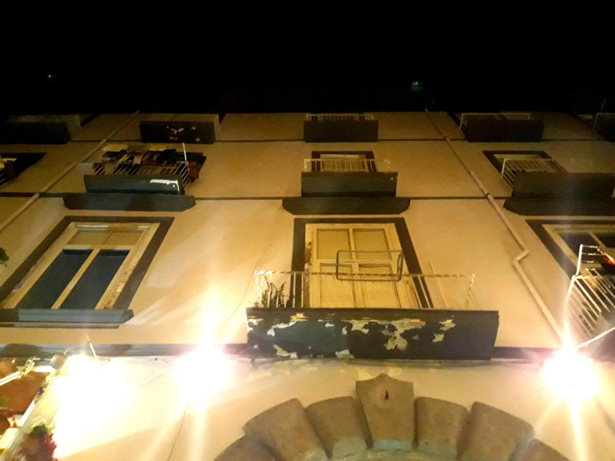 Domus San Biagio 14 Bed and Breakfast Napels Buitenkant foto