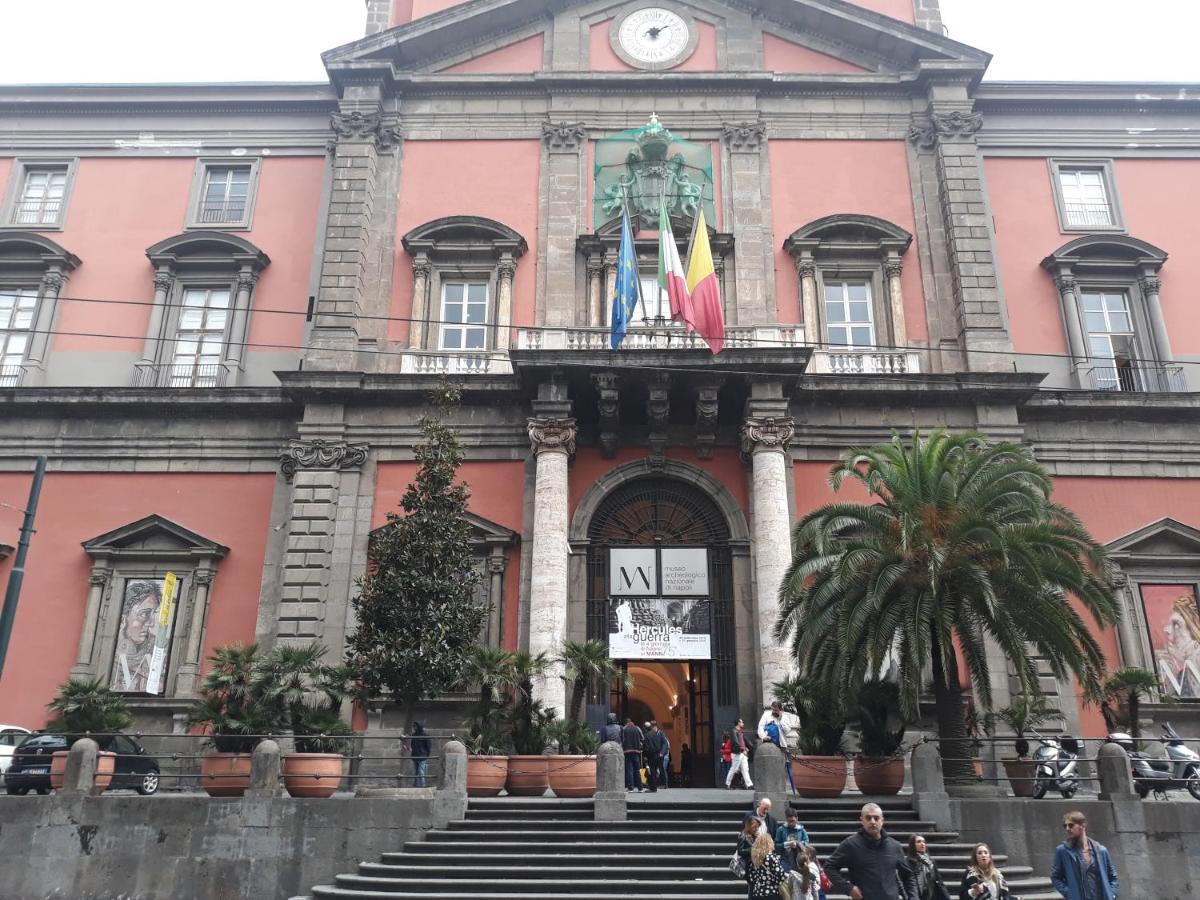 Domus San Biagio 14 Bed and Breakfast Napels Buitenkant foto